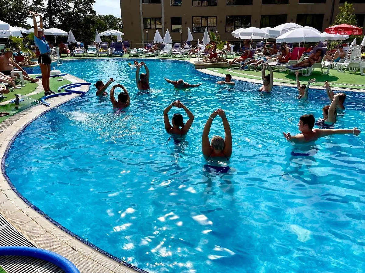 Bsa Holiday Park Hotel Nisipurile de Aur 4*,  Bulgaria